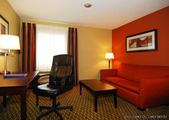 Quality Inn & Suites Pine Bluff Ruang foto