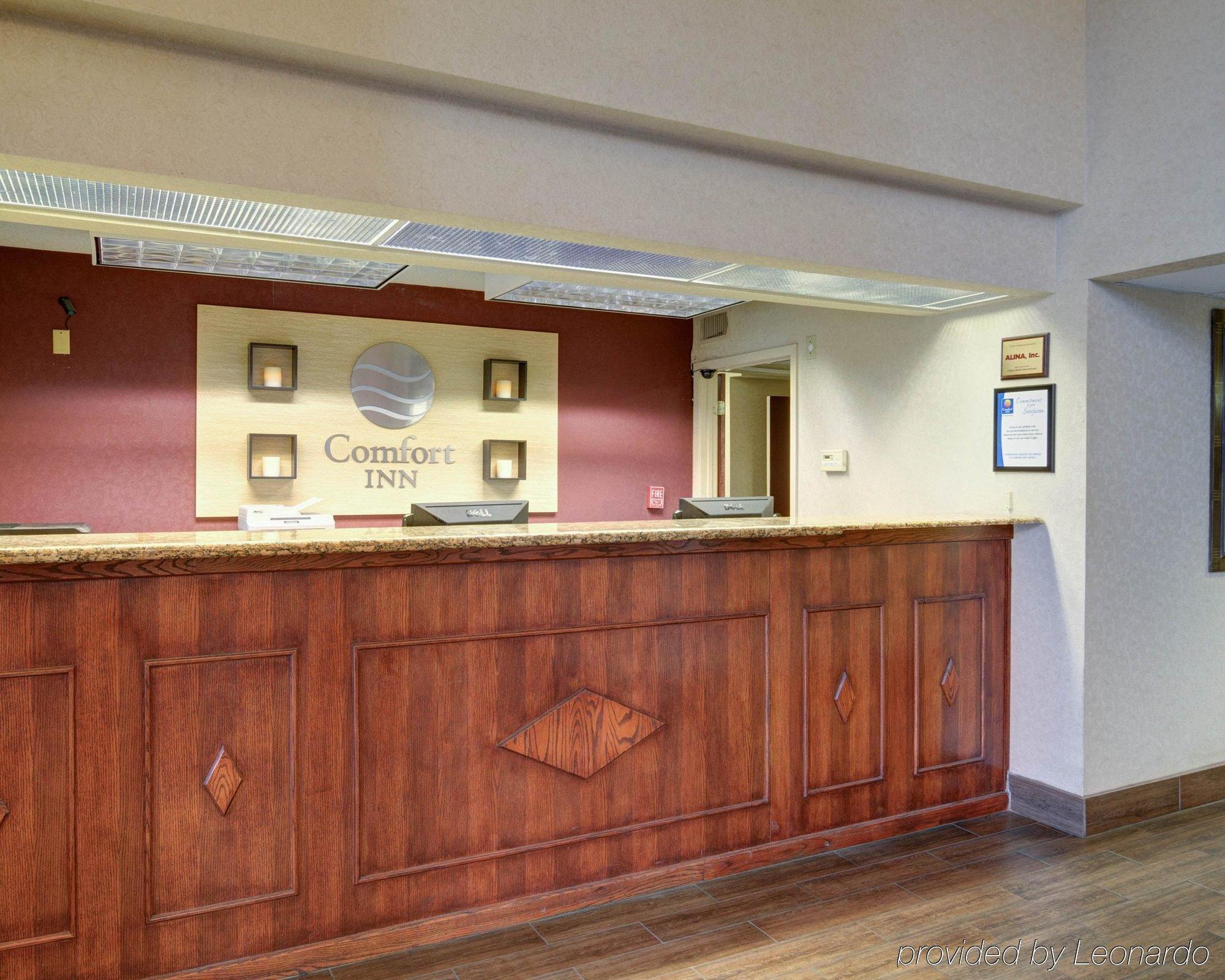 Quality Inn & Suites Pine Bluff Bagian luar foto